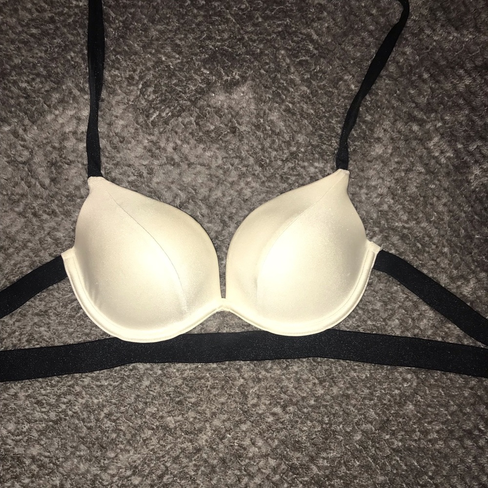 Victoria’s Secret bikini top
